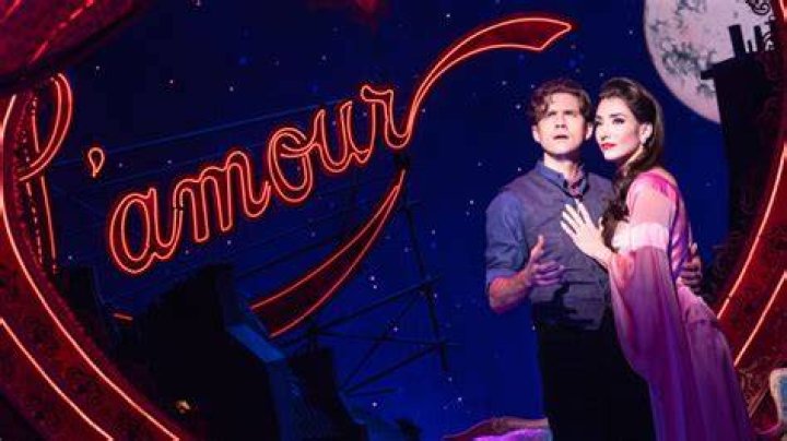 Aaron Tveit Biography, Wiki, Age, Parents, Brother, Wife, Les Mis, Moulin Rouge and Net Worth.