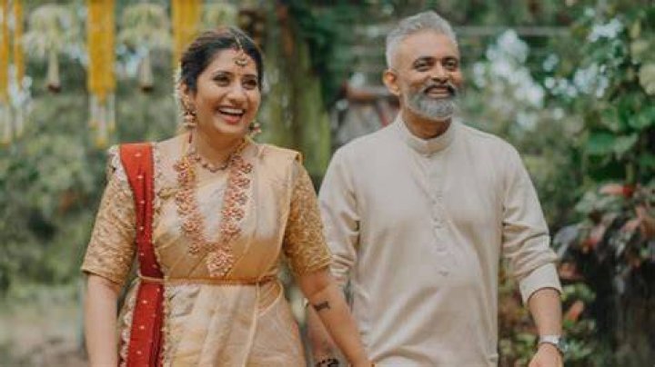 Amey Wagh Wife Sajiri Deshpande Age Gap and Family, Wedding Photos Never Seen Before