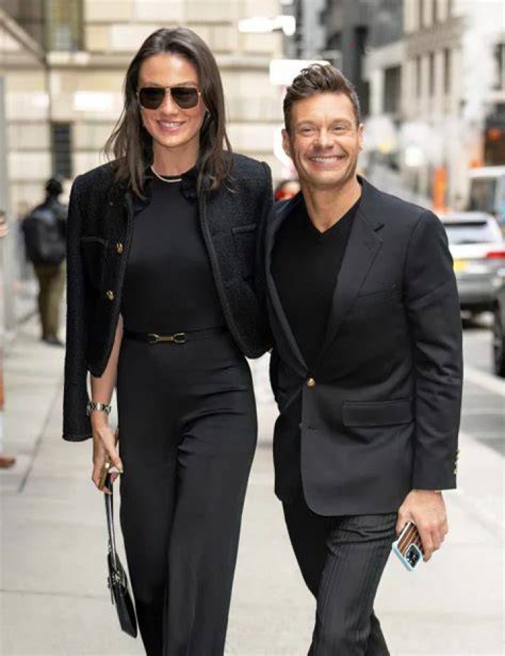 Aubrey Paige Petoskey Height, People Wonder If Ryan Seacrest and Girlfriend Are Breaking Up