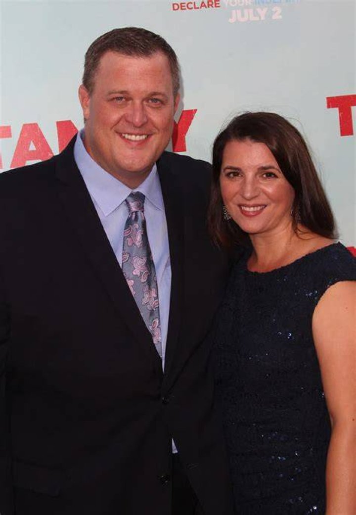 Billy Gardell Biography, Wife, Weight, Height, Net worth, Son, Family