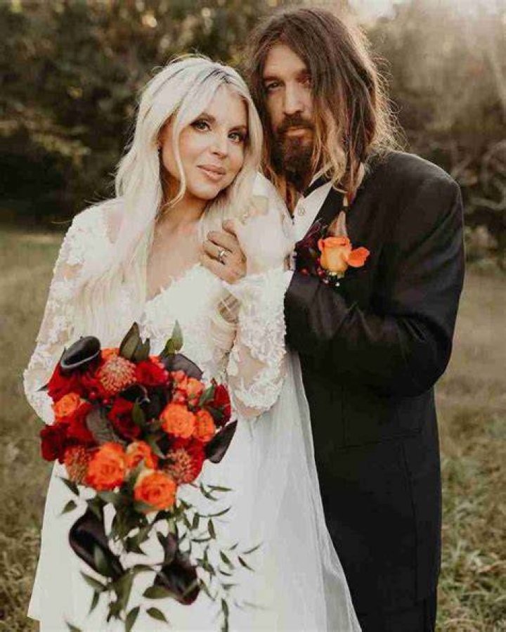 Billy Ray Cyrus Bio, Wiki, Age, Height, Wife, Children, Family, Career and Net Worth