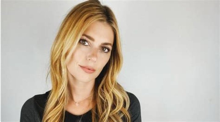 Diora Baird Bio: Career, Divorce, Family & Net Worth