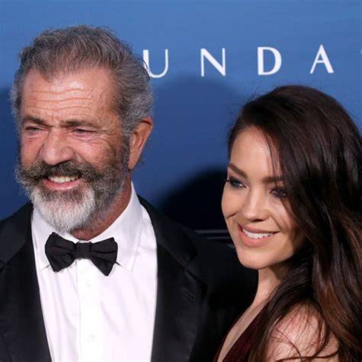 Ellie Gonsalves Partner Ross Scutts Age Difference, Explore Their Net Worth