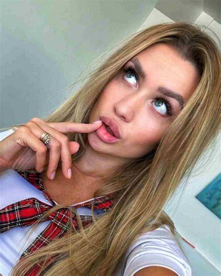 Emily Bloom Wikipedia, Biography, Age, Height, Weight, Net Worth and more