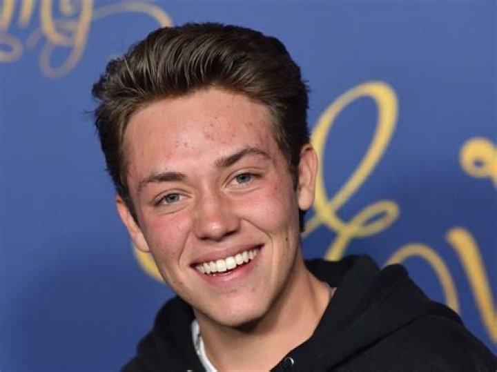 Ethan Cutkosky’s net worth, biography, fact, career, awards and life story