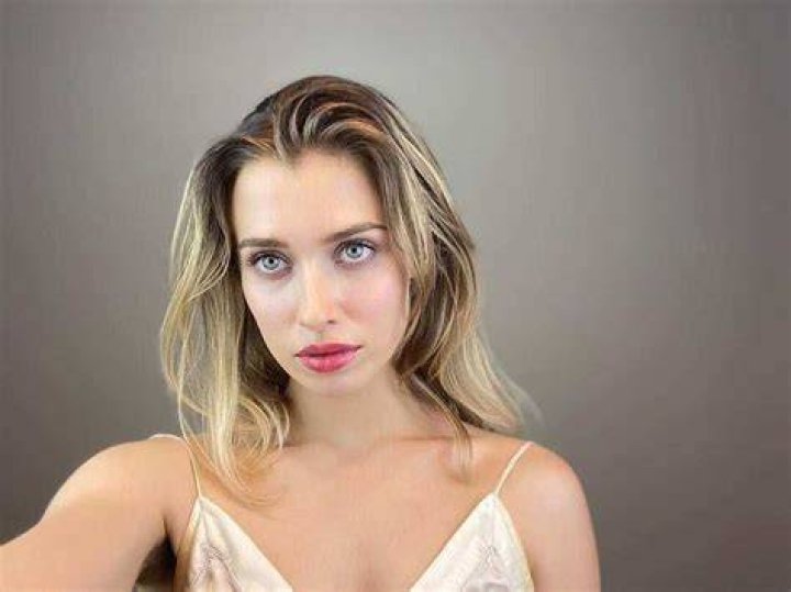 Genevieve Degraves’ biography: age, height, movies and TV shows