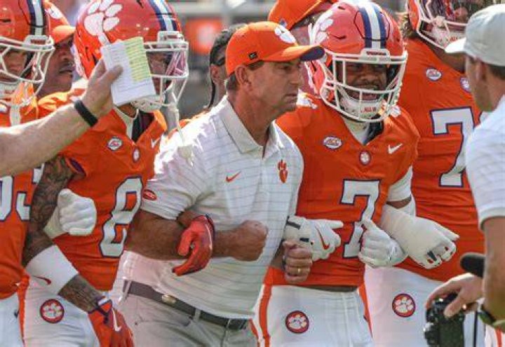 Is Garrett Riley Related To Lincoln Riley: Brothers Relationship Explained