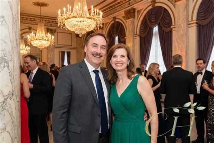 Is Mike Lindell Still Married? Know Dallas Yocum Children, Bio And Instagram Photos