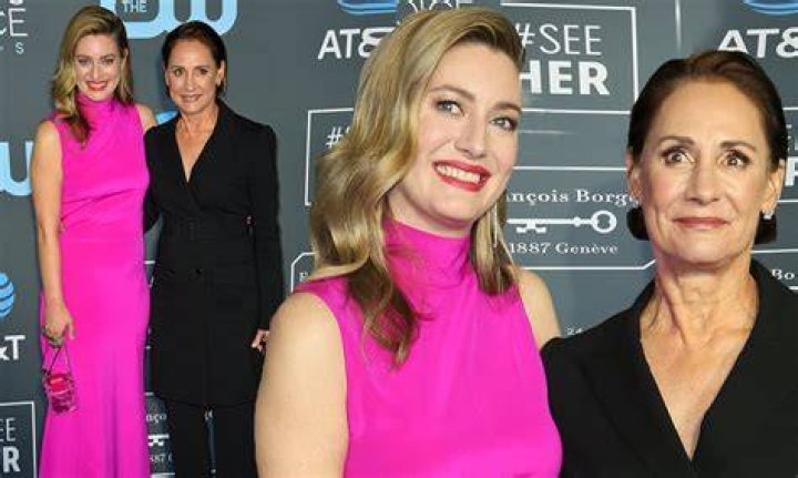 Is Zoe Perry Laurie Metcalf’s daughter? How many biological children does Laurie Metcalf have?
