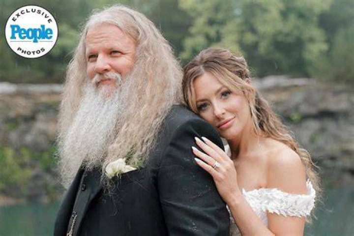 Jamey Johnson wife: Is Jamey Johnson married?