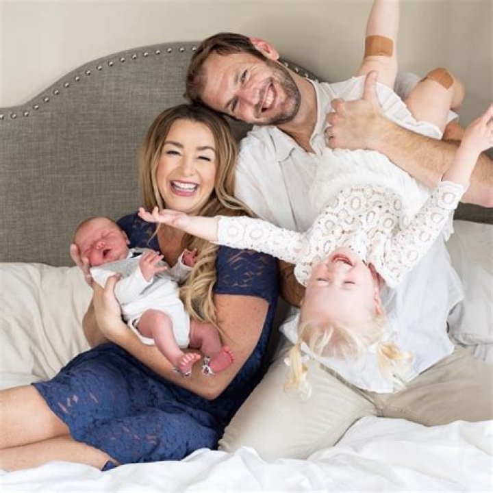Jamie Otis Bio, Age, Net Worth, Bachelor, Twitter, Family, Career