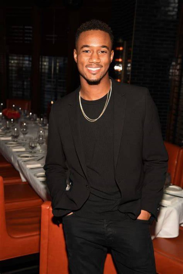 Jessie Usher, Age, Life, Ethnicity, Wiki, Biography, Religion, Dating, Height, Weight, Girlfriend, Net Worth, A train, The Boys