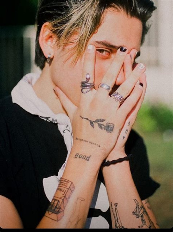 Jordi Mollà: dating, net worth, tattoos, smoking & body facts