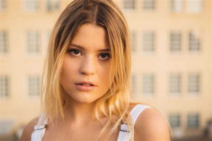 Katie Burgess Wikipedia, Age, Biography, Height, Boyfriend, Instagram