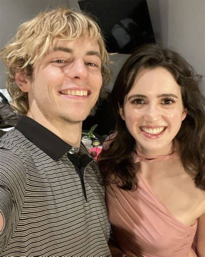 Laura Marano Boyfriend Thomas Macken, Wikipedia, Age, Height, Net Worth, Instagram