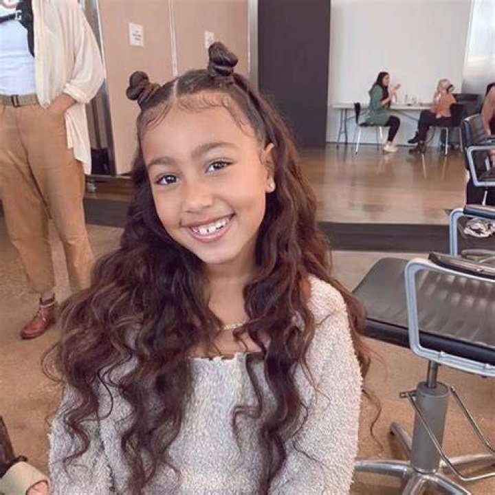 Les Do Makeup’s biography: age, birthday, family, net worth