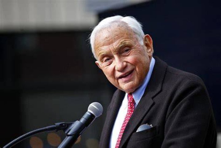 Les Wexner Net Worth