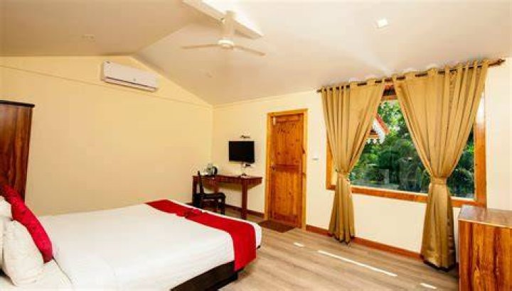 Majestic Beach Comforts, Varca, India