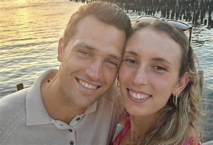 Meet Elise Mertens Boyfriend or Husband Robbe Ceyssens On Instagram – Everything To Know About