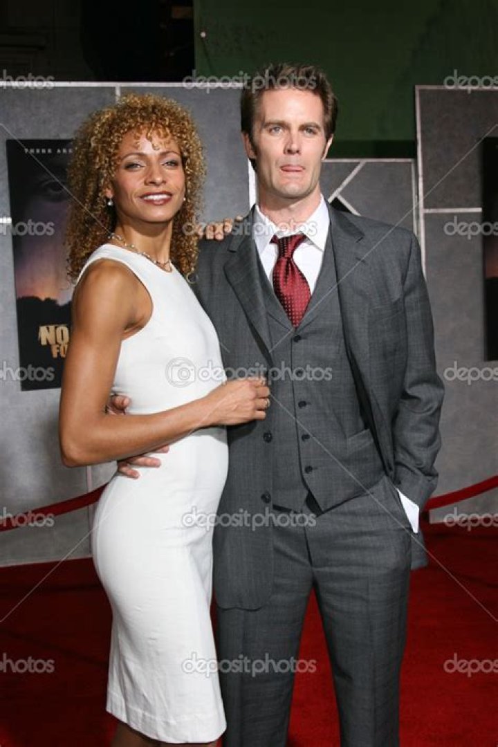 Michelle Hurd Has A Daughter With Her Husband Garret Dillahunt? Family Tree And Ethnicity