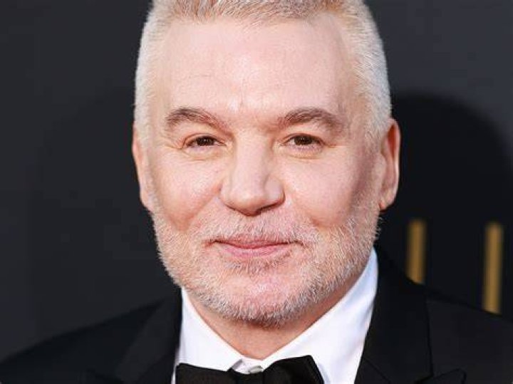 Mike Myers Bio, Net Worth, Wife, Age, Family, Awards, Height, Career