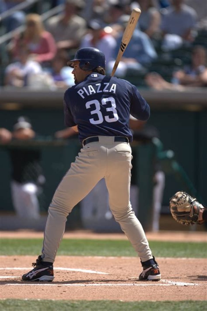 Mike Piazza Net Worth, Income, Salary, Earnings, Biography