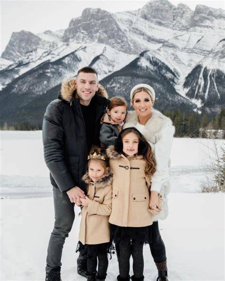 Milan Lucic Age, Wikipedia, Biography, Children, Salary, Net Worth, Parents.