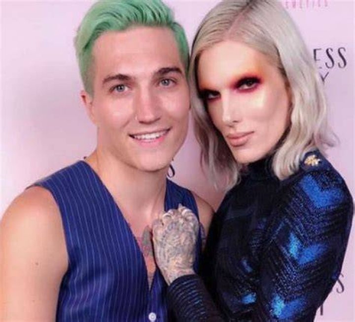 Nathan Schwandt Gay: Boyfriend Jeffree Star, Age, Height, Net Worth, Wiki Facts