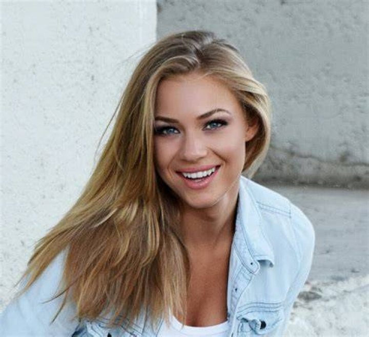 Nikki Leigh