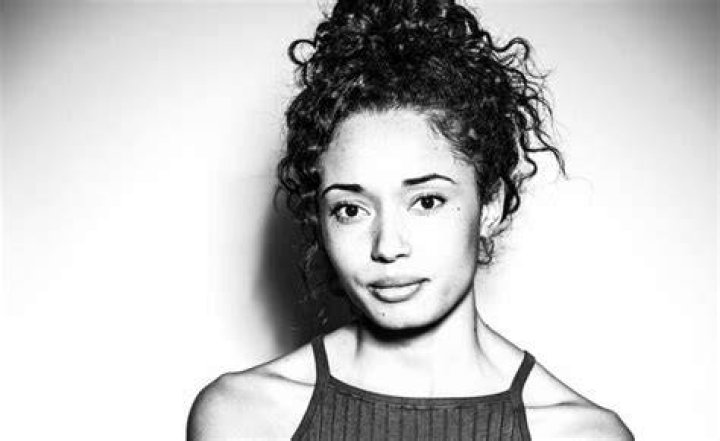 Olivia Swann Bio, Age, Height, Net Worth, Wiki, Boyfriend, Instagram (Legends of Tomorrow)