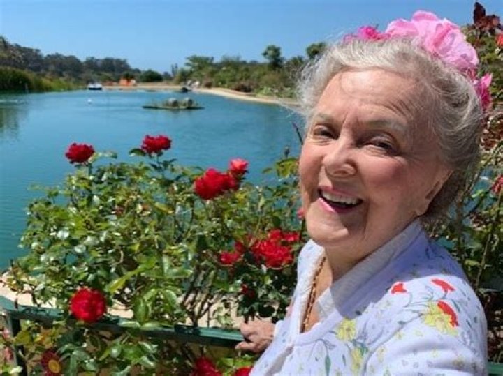 Patricia Bragg Age, Height, Books, Education, Family