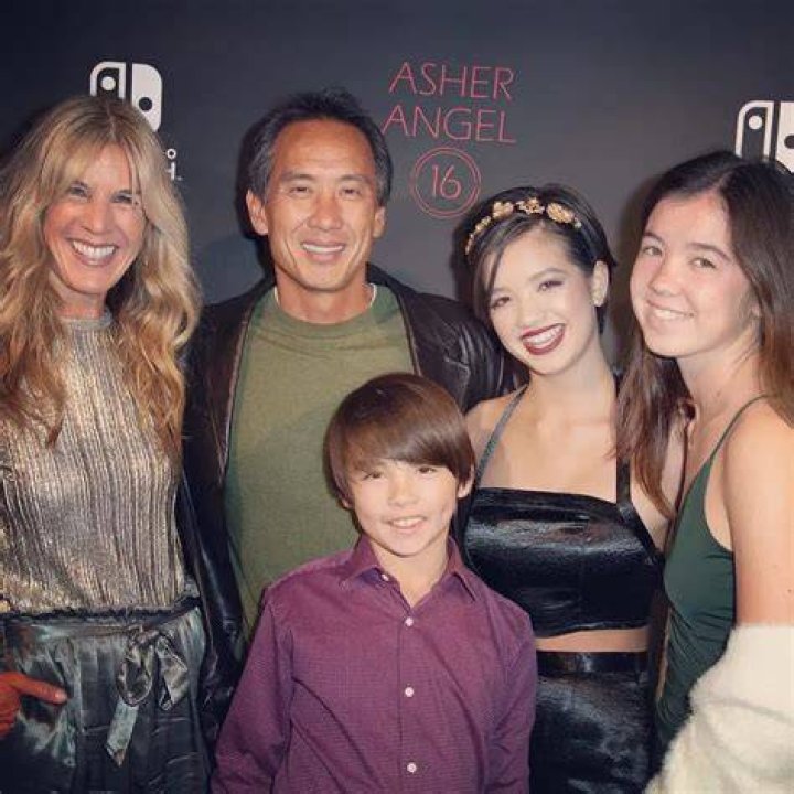 Peyton Elizabeth Lee Siblings: Meet Ella Margaret Lee and Julian Andrew Lee