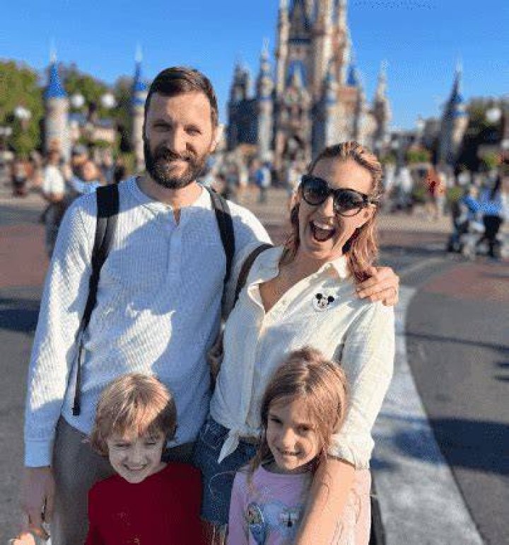 Poppy Harlow Bio, Wiki, Age, Height, Husband, Children, Family, CNN, CBS, Salary and Net Worth