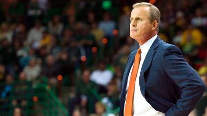 Rick Barnes Bio; Coaching Career, Teams Coached, Age, Height, Weight, Family, Education, Awards