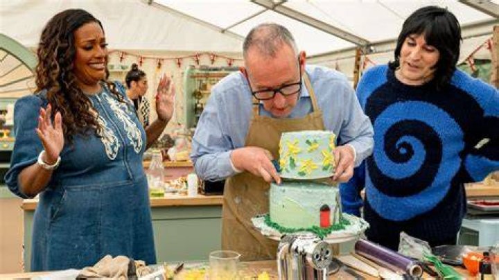 Ruby Tandoh Bio, Wiki, Age, Height, Partner, British Bake-off and Net Worth