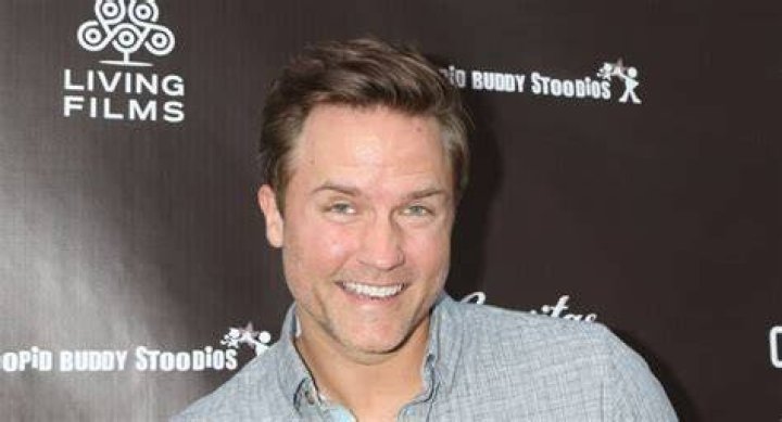 Scott Porter Height: How tall is Scott Porter?