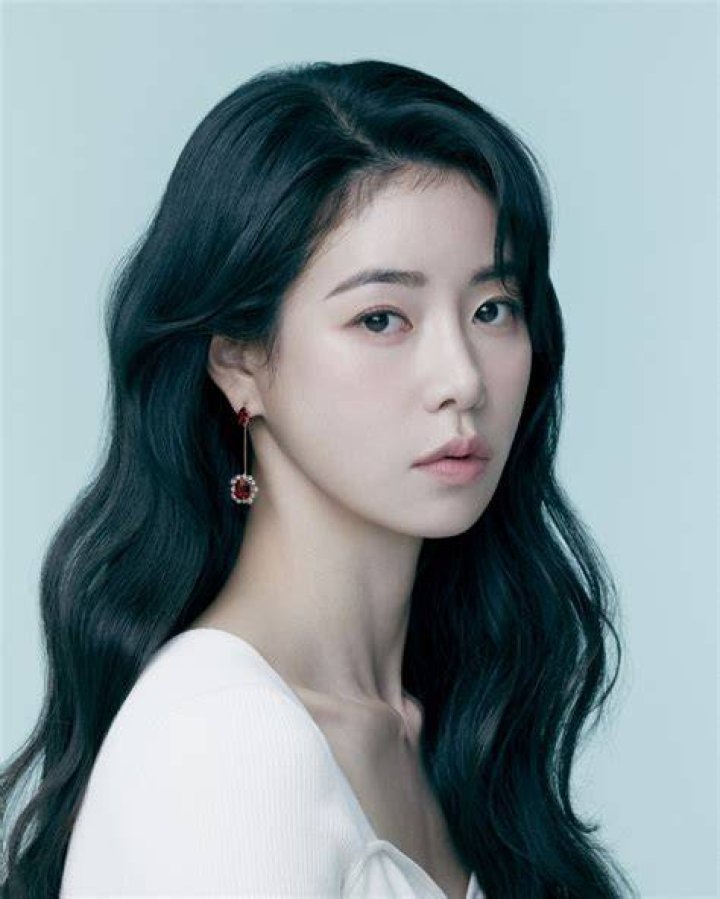 Shin Ji Yeon Height, Weight, Net Worth, Age, Birthday, Wikipedia, Who, Nationality, Biography