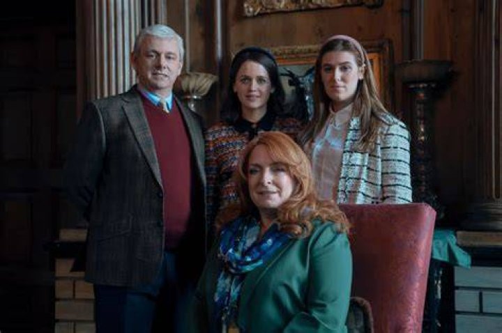 Sofia Oxenham Wikipedia (Poldark), Age, Husband, Family