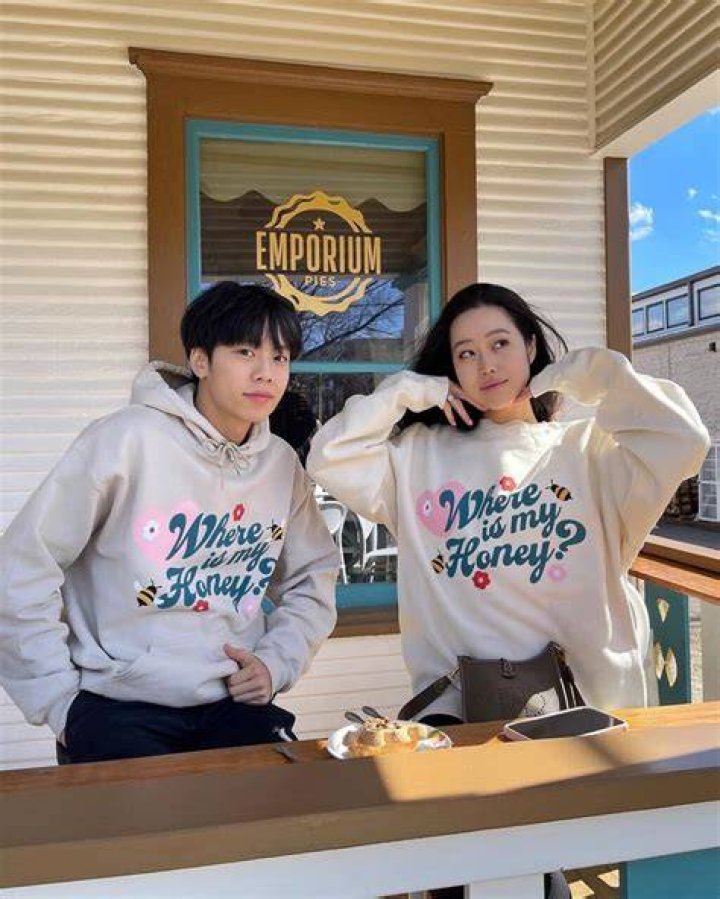 Veronica Wang and Stephanie Soo Drama: Find Their Parents, Nationality, Boyfriend Details