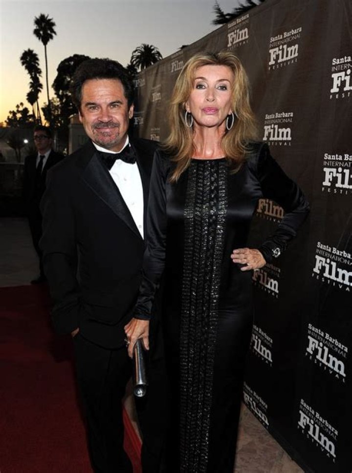 Who is Dennis Miller’s wife? Meet Carolyn Espley
