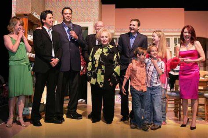 Who Is ‘Everybody Loves Raymond’ Patricia Heaton? How Old And How Tall Is She 