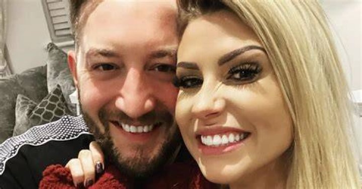 Who Is Jamie Hinchliffe First Wife? Everything To Know About Mrs Hinch Husband